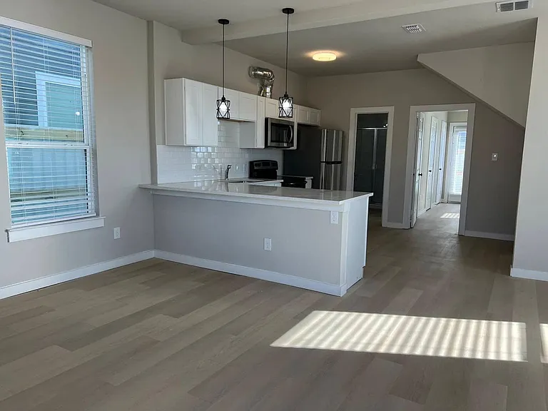 3409 Valley Vista Dr — Photo 4