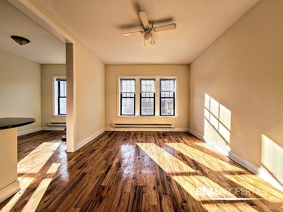 2nd image of 630.5 W Cornelia Ave #C630x-n1