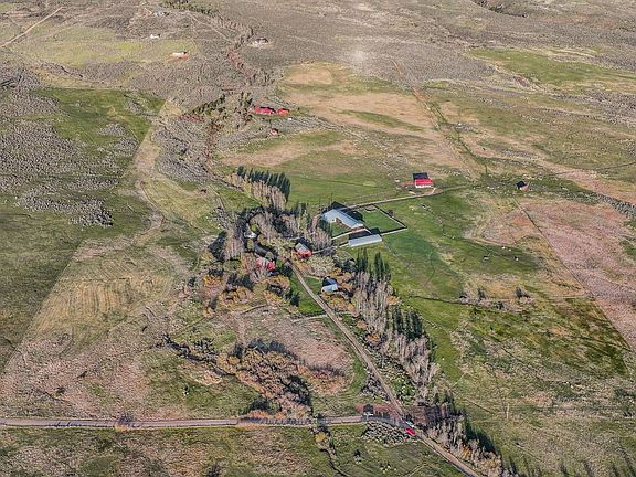 2nd image of 7052 Smith Creek Rd