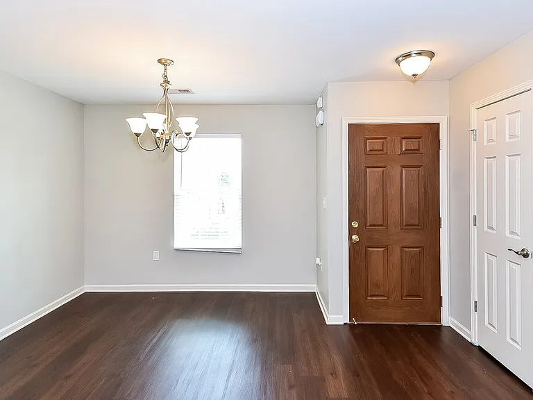 4085 Colton Dr — Photo 5