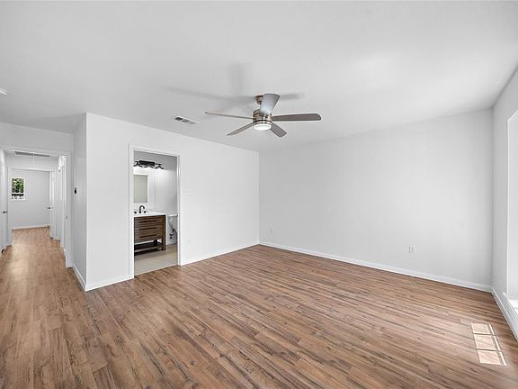 3rd image of 10310 Pine Pass Dr