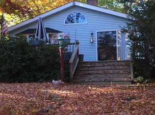 102 Race Track Dr, Hewitt, NJ 07421