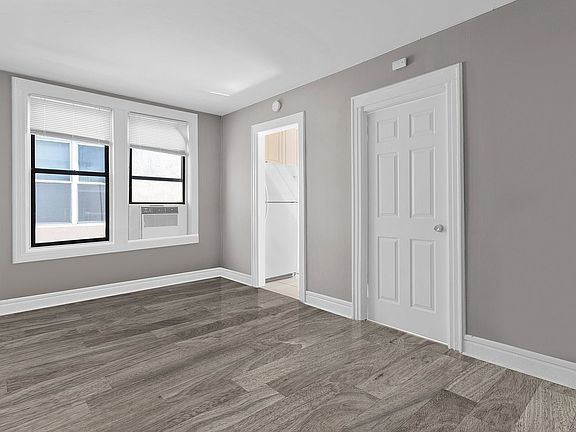 2nd image of 2319 35th St APT 3R