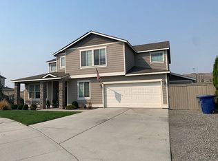 374 Wolverine Ct, Richland, WA 99352