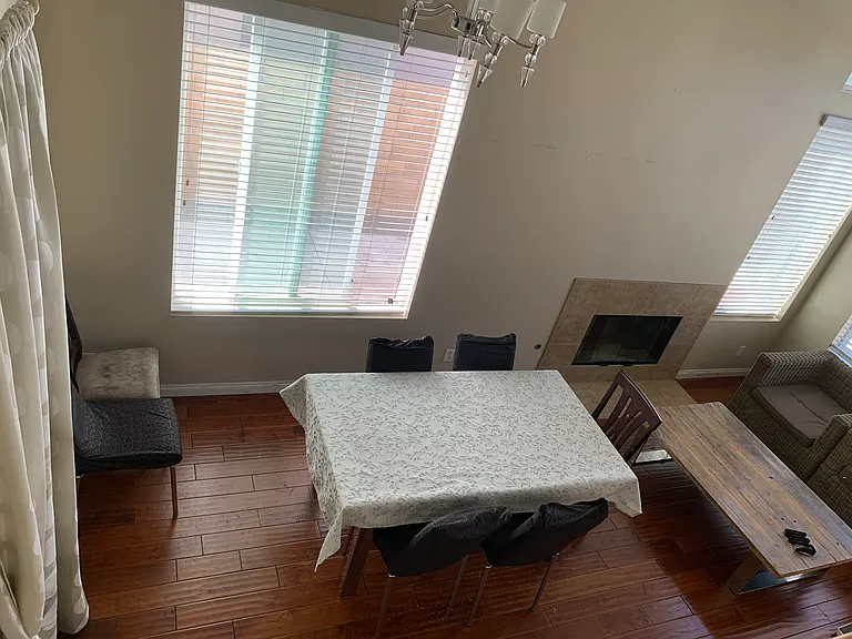 405 S Mountain View St — Photo 11