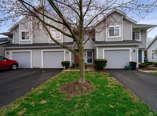 1081 Bay Harbour Cir, Dayton, OH 45458