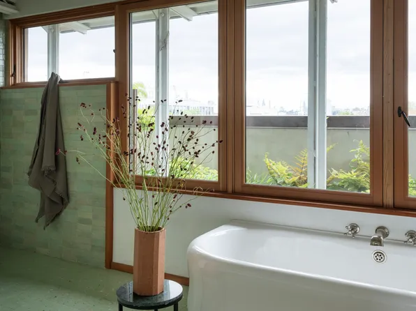 96 King Street image 17 of 22