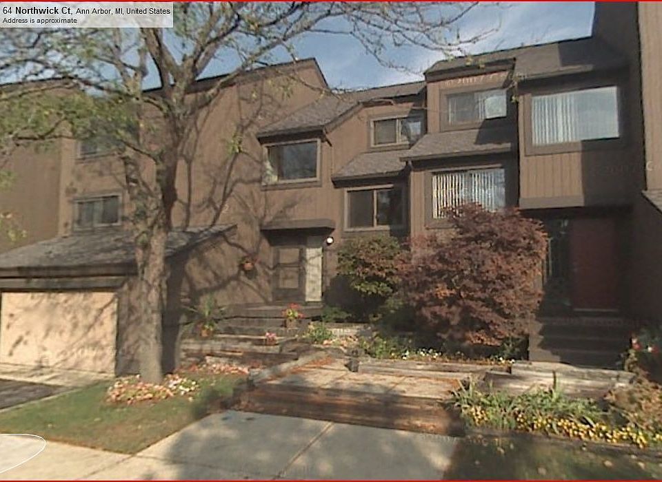 1st image of 4 Northwick Ct