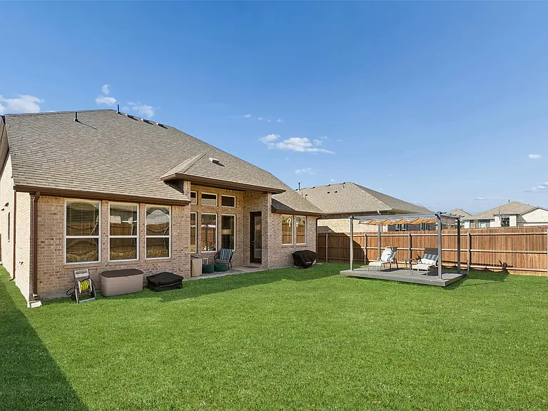 1416 Jackdaw Rd — Photo 14