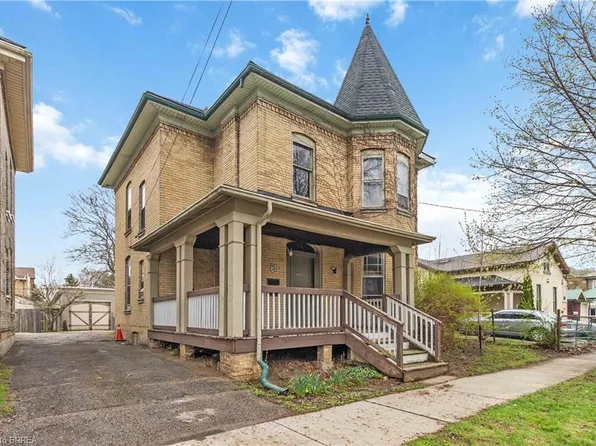74 Pearl St, Brantford, ON N3T 3N7
