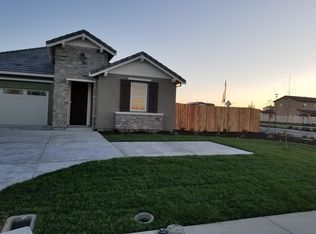 1390 W Woodward Ave, Manteca, CA 95337