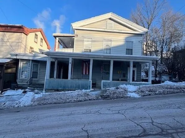 9 E Main St #D, Weatherly, PA 18255