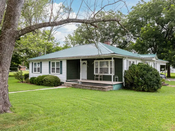 469 Cash St, Spring City, TN 37381