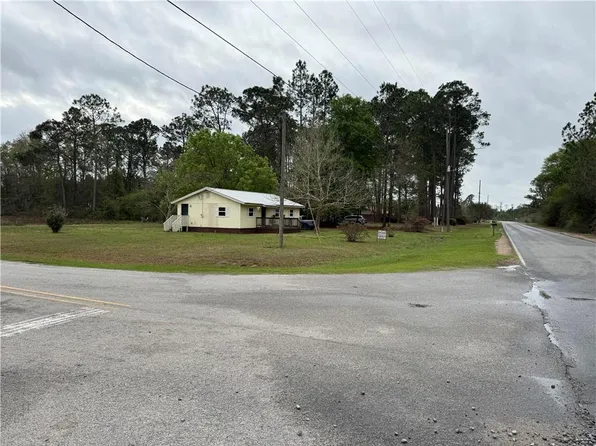 828 Knox St, Nahunta, GA 31553