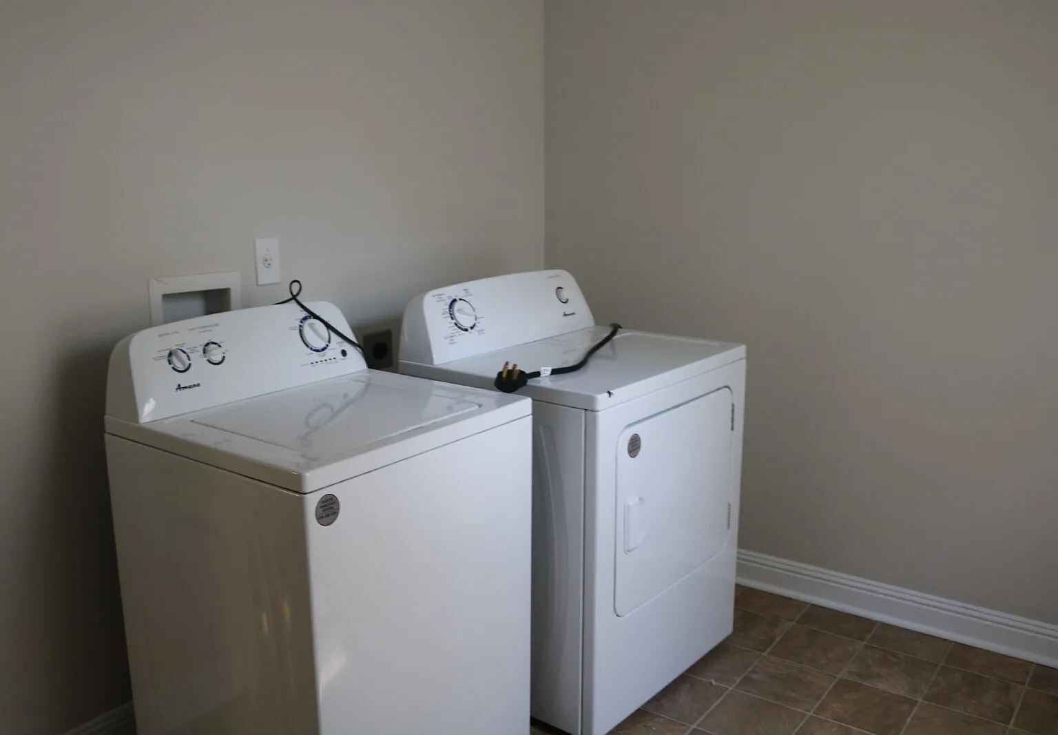 2 bed, 2.0 bath, 1000 sqft, $1,750 — Photo 2