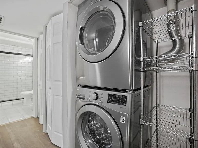 4 Cedar Valley Pl #202 — Photo 13