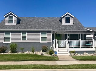 209 N Washington Ave, Ventnor, NJ 08406