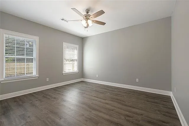 1419 N Hosmer St — Photo 9