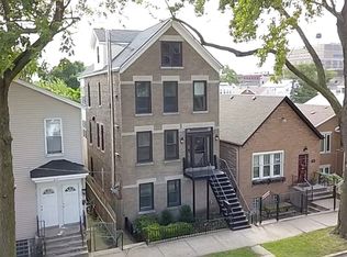 919 W 34th St, Chicago, IL 60608
