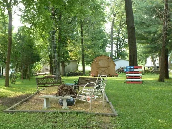 11/160 Woodhaven Dr E, Sublette, IL 61367