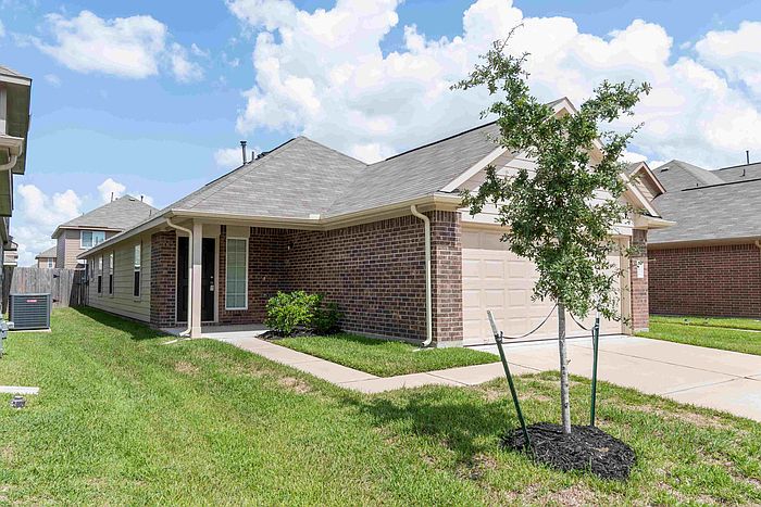 2nd image of 19026 Treviso Terrace Ln