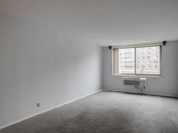 5th image of 11818 Union Tpke APT 2J
