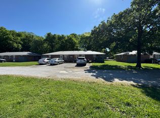 1822-24 26 Maple St, Seneca, MO 64865