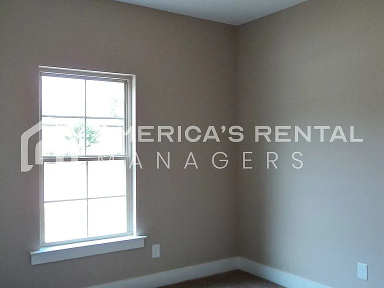 108 Falling Waters Ln — Photo 13