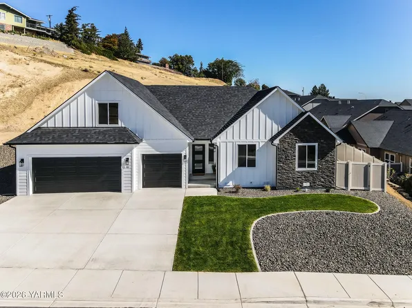 301 N 89th Ave, Yakima, WA 98908