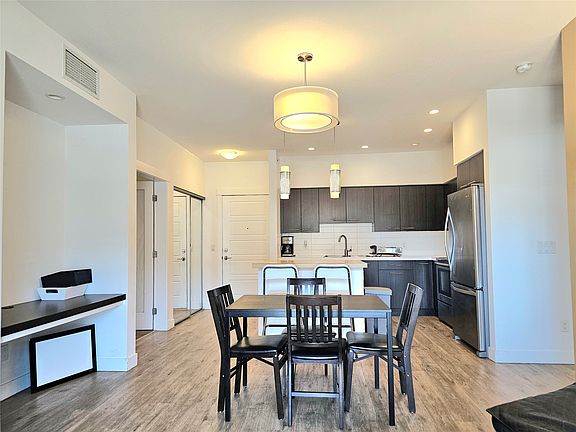 5th image of 985 Academy Way #310