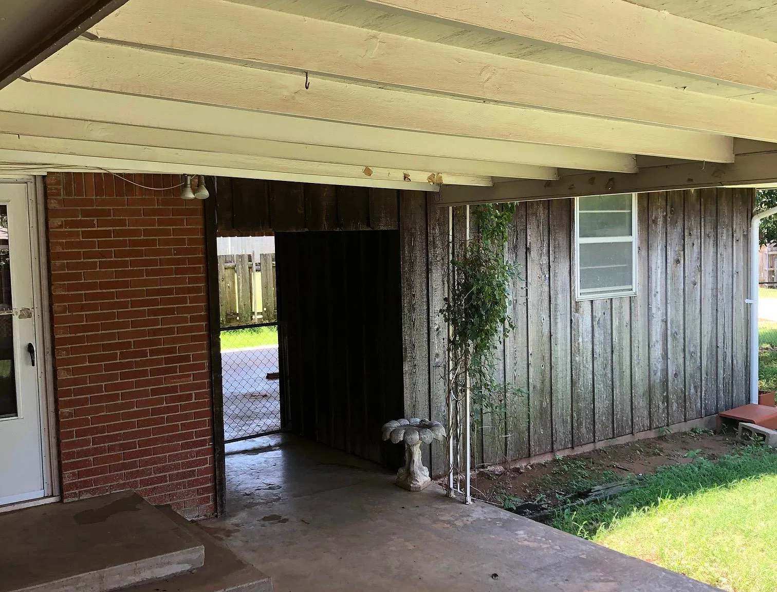 3 bed, 1.5 bath, 1650 sqft, $1,200 — Photo 4