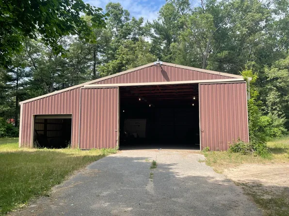 9417 S Oaklane Dr, Montague, MI 49437