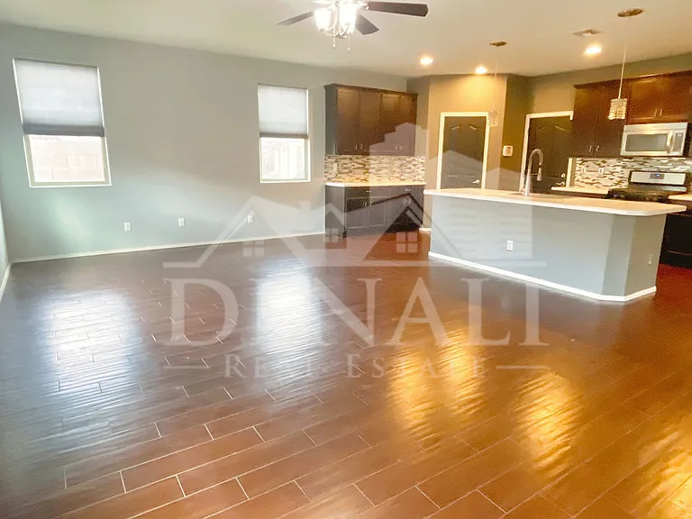 51 S 57th Pl — Photo 5