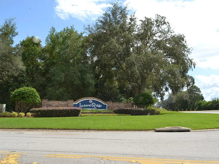 268 W Romany Loop — Photo 1