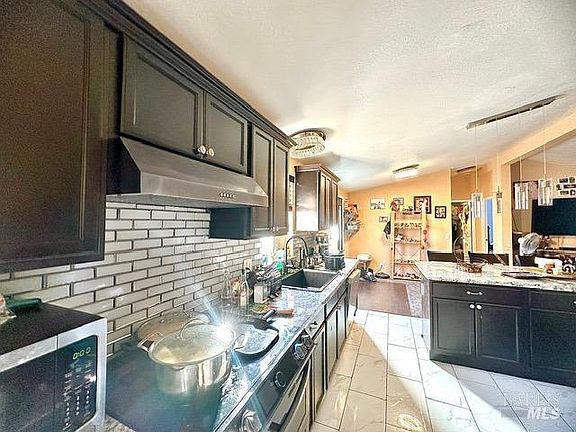 2nd image of 1000 Davis Drive