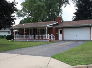 125 Harmony Ln, Springfield, MI 49037