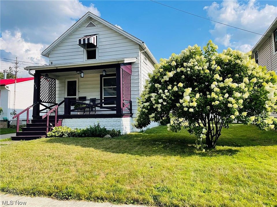 1st image of 624 Broadway St E