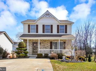 22 Charlestown Ct, Littlestown, PA 17340