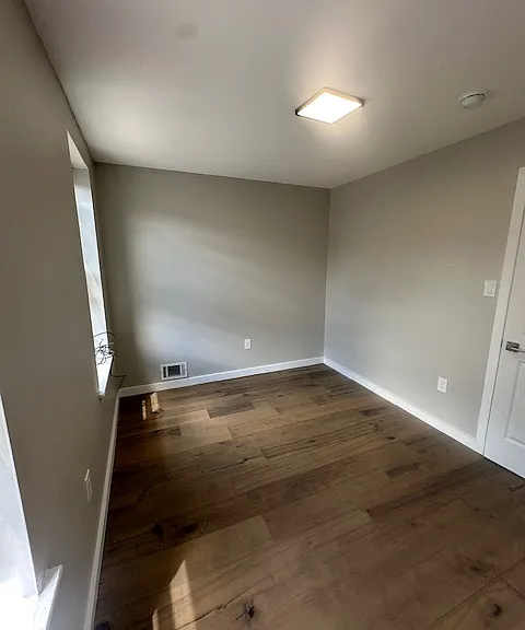 2723 Sears St — Photo 17