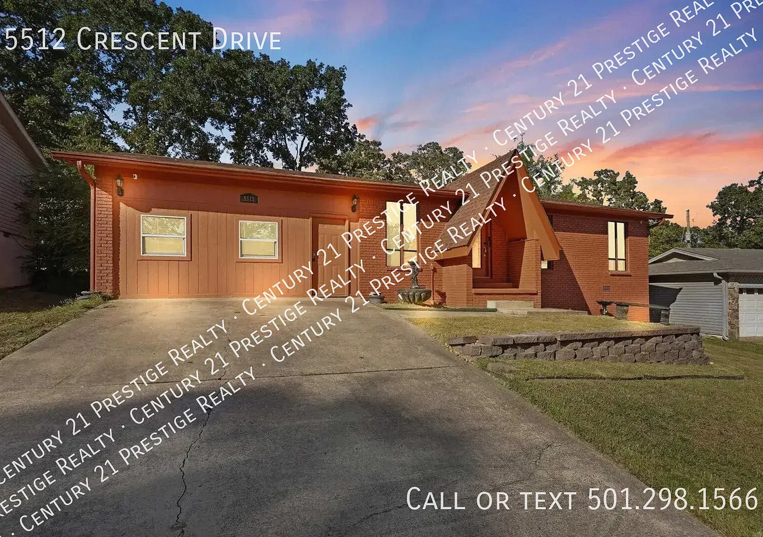 Renovated 4 Bedroom 2.5 Bath home — Photo 1