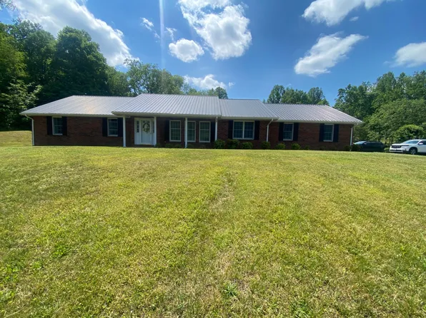 5064 Dr Thomas Walker Rd, Rose Hill, VA 24281
