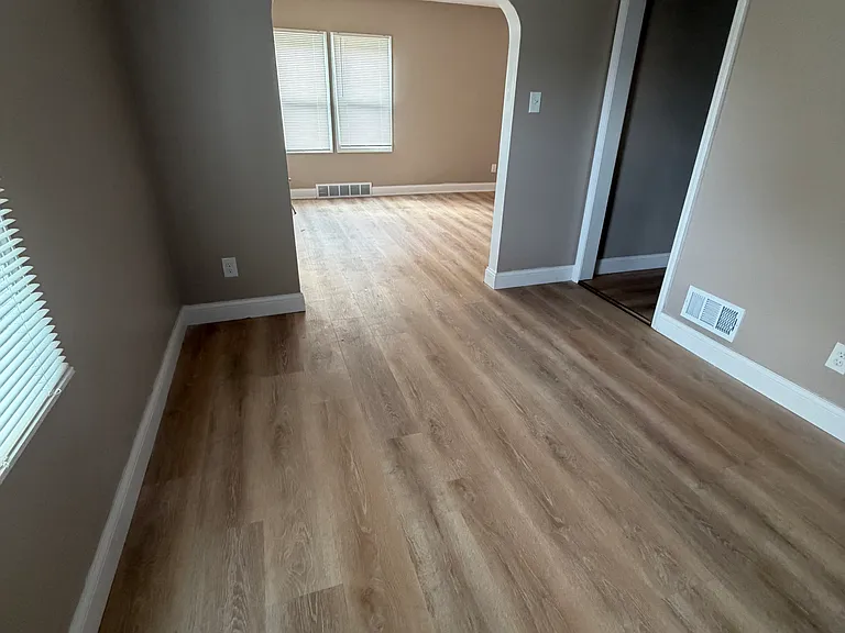 3787 Polk St — Photo 2