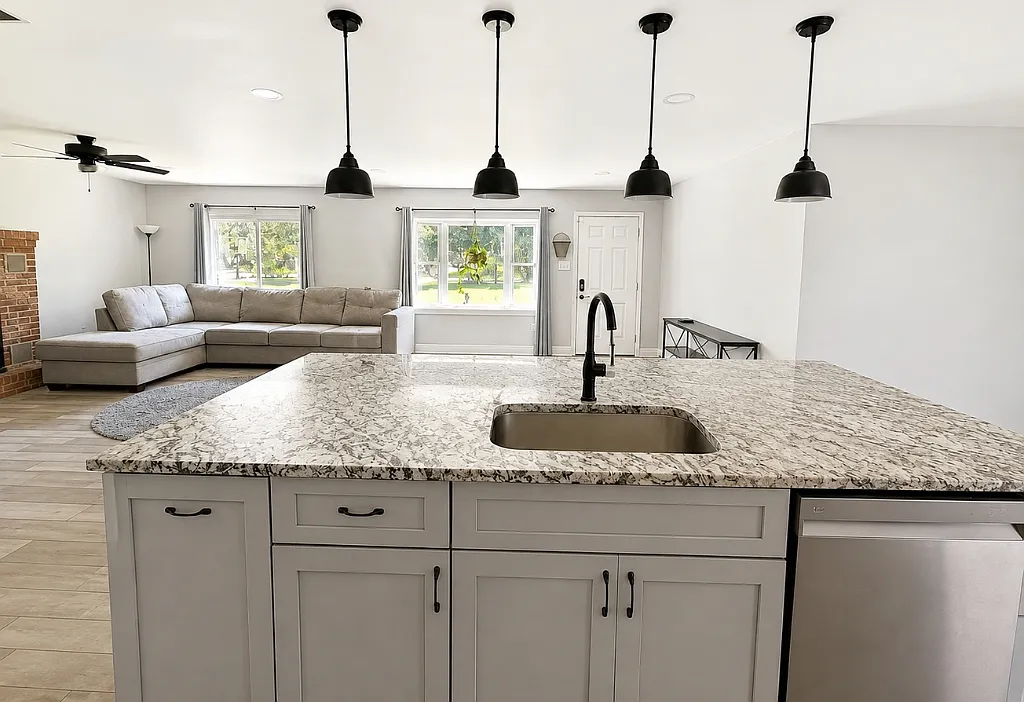 3 bed, 1876 sqft, $2,400 — Photo 2