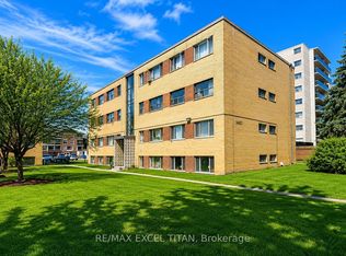 799 Robinson St #16, Burlington, ON L7R2L4