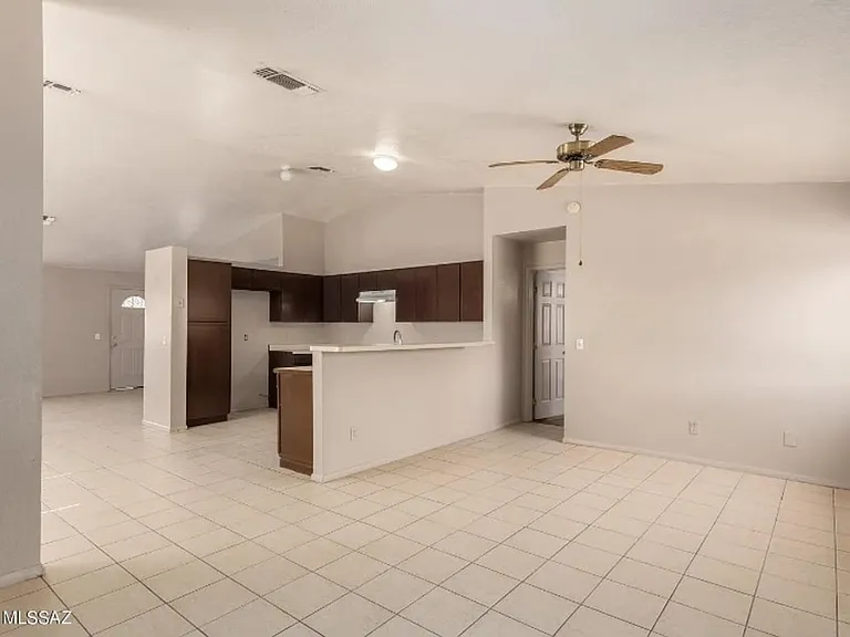 1940 W Chardonnay Dr — Photo 6