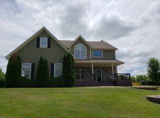 2307 S Borgman Rd, Oak Grove, MO 64075