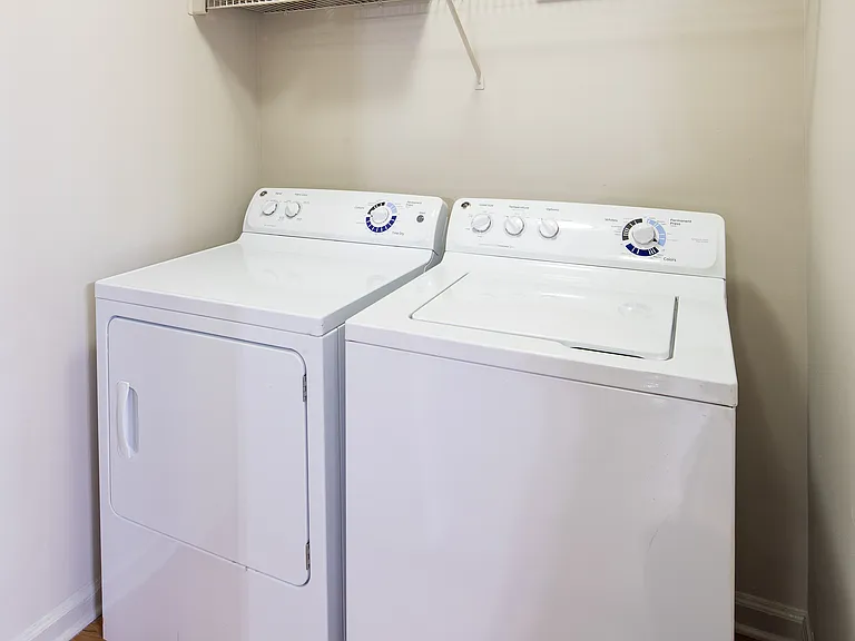 Cortland 3131 — Photo 13