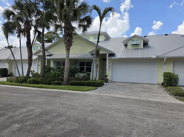 427 Pineapple Sq SW, Vero Beach, FL 32962