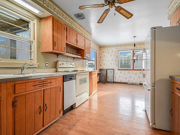 5th image of 25305 Edison Rd