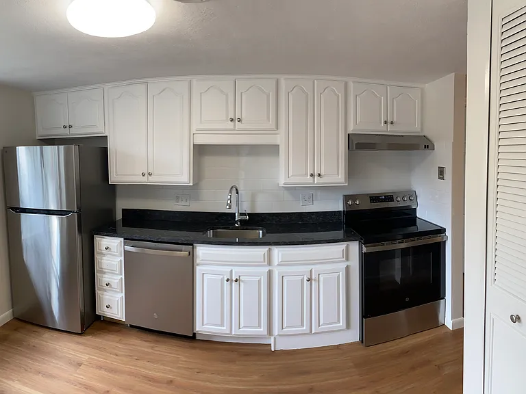 34 Salem End Rd #7B — Photo 1